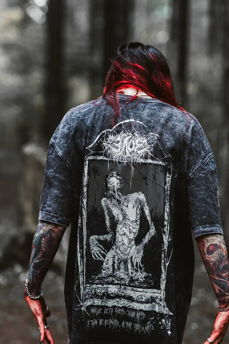 Мать - чёрный мрамор