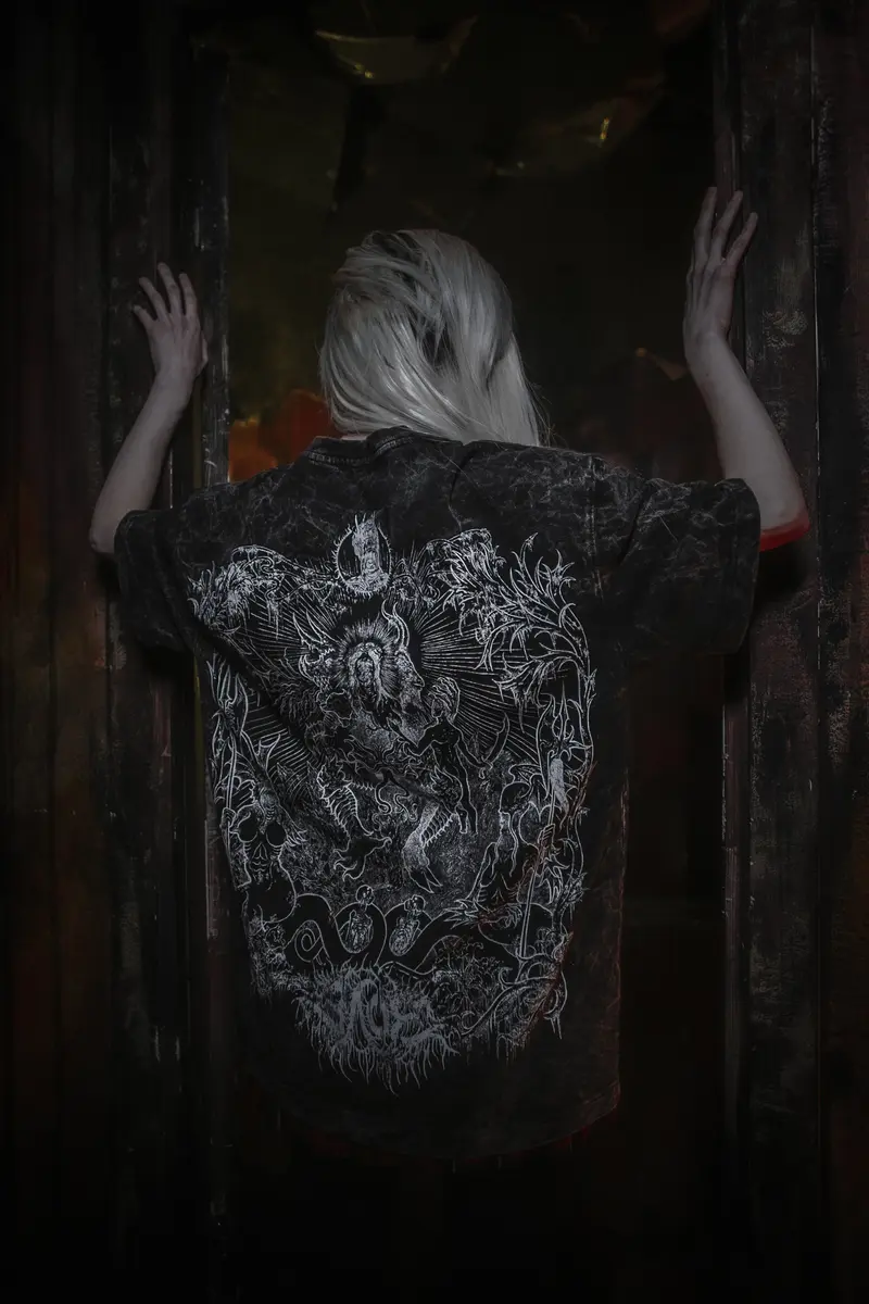 Всенижний - чёрный мрамор